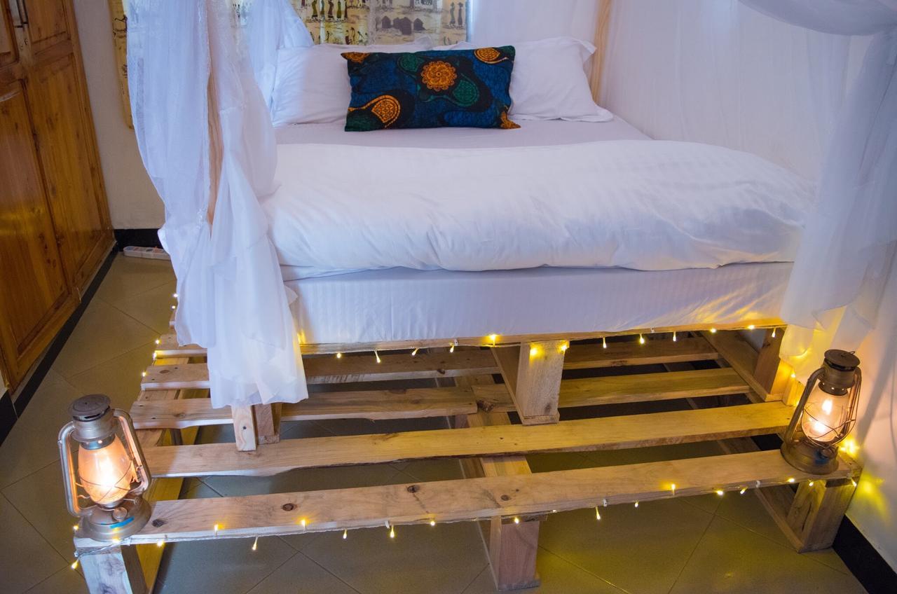 Mambo Arusha Hostel מראה חיצוני תמונה